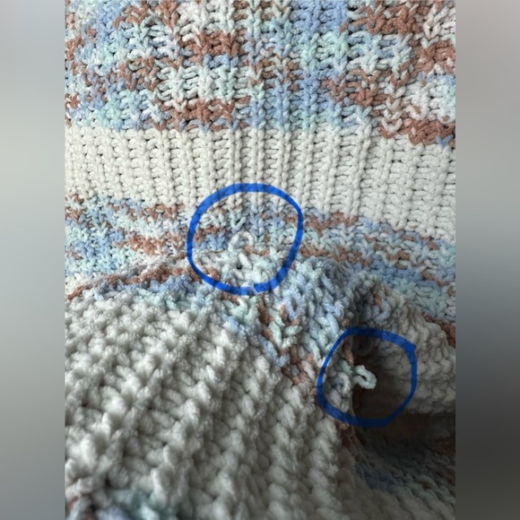 So - L - Crochet Crew Sweater - 100% Polyester - Used - Picture 7 of 11